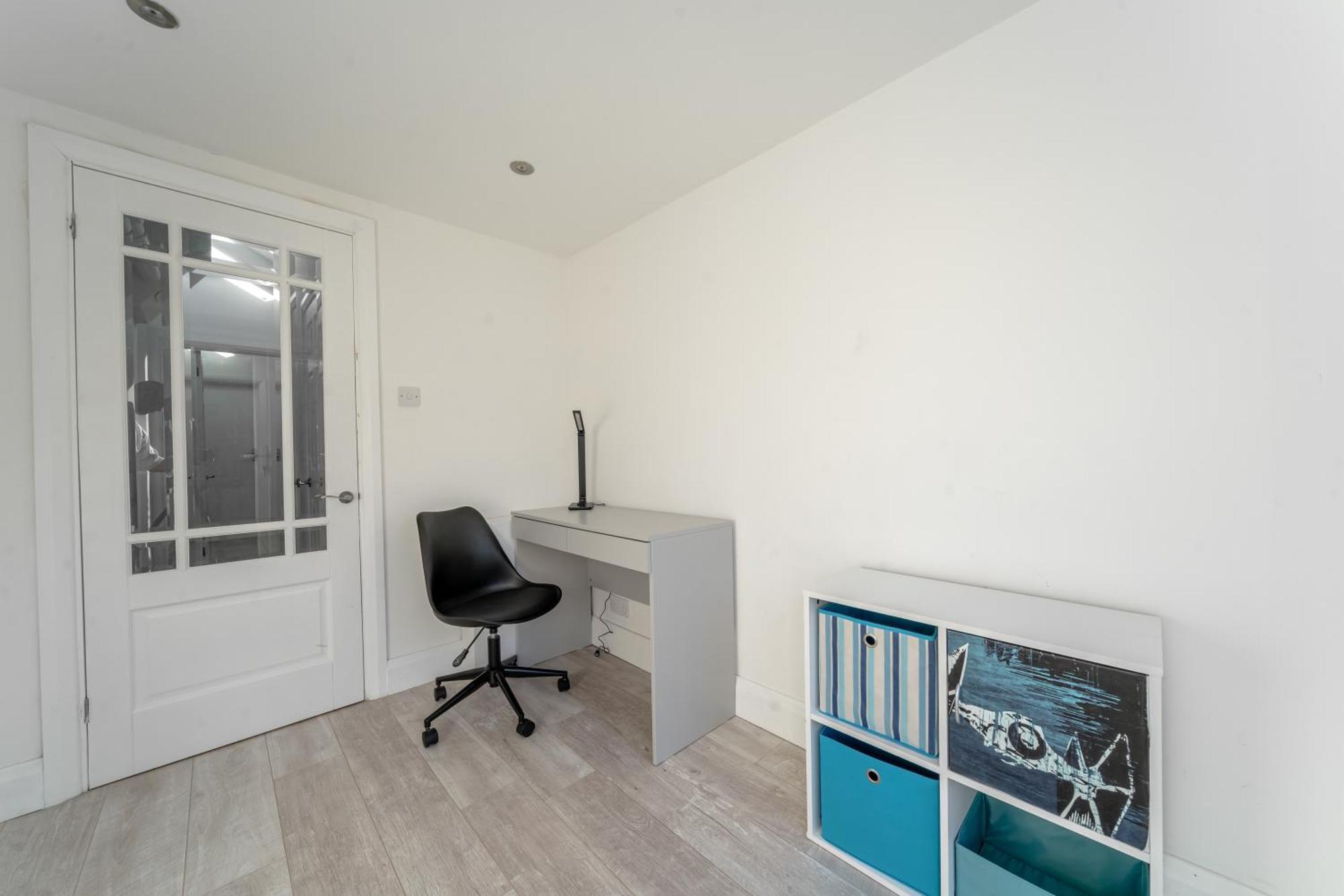 London & Forest Loughton (Essex)